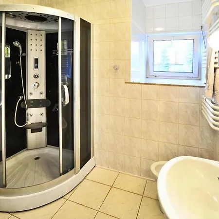Comfortable House By The Lake, Insko, Cleaning Included