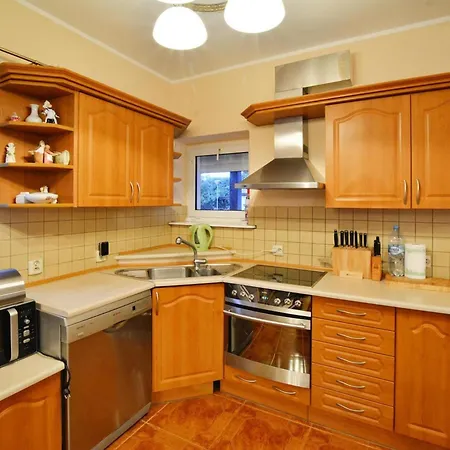Comfortable House By The Lake, Insko, Cleaning Included Holiday home