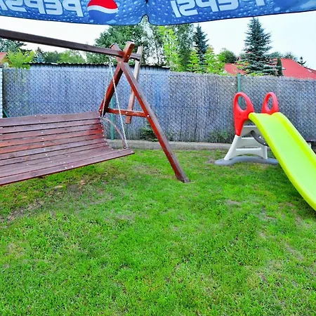 Dom wakacyjny Comfortable House By The Lake, Insko, Cleaning Included